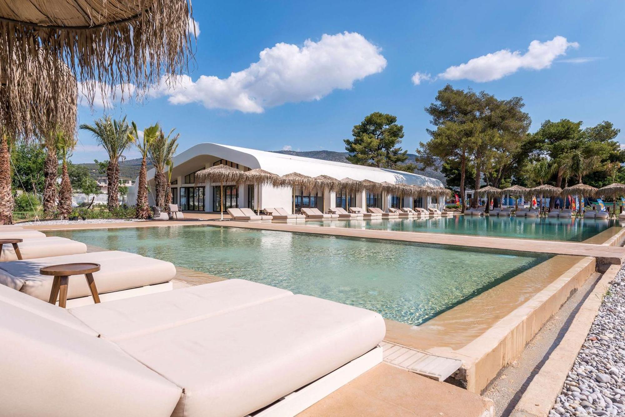 Isla Brown Corinthia Resort & Spa, Curio Collection By Hilton Agioi Theodoroi Esterno foto The resort's main pool