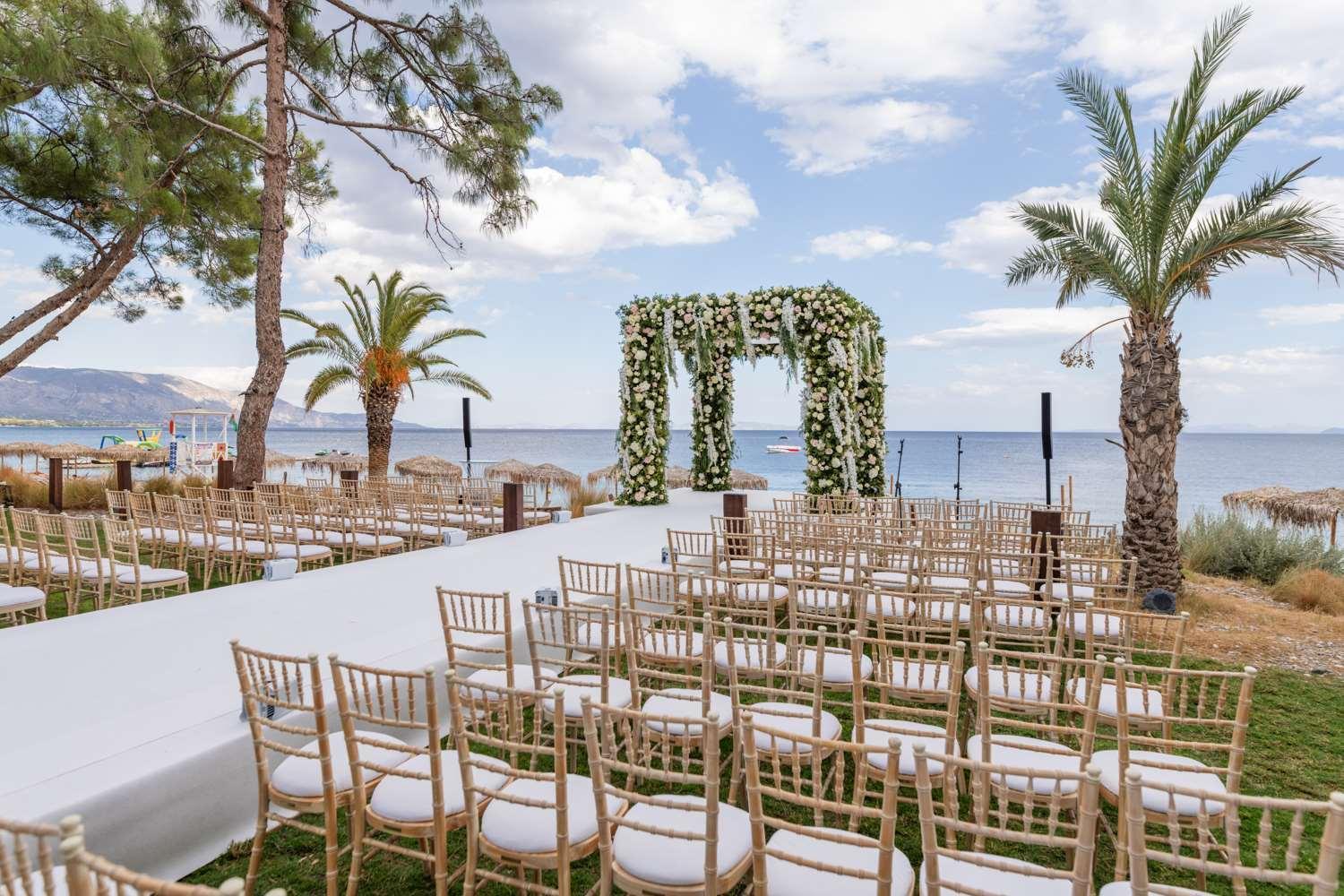 Isla Brown Corinthia Resort & Spa, Curio Collection By Hilton Agioi Theodoroi Esterno foto A wedding in Greece